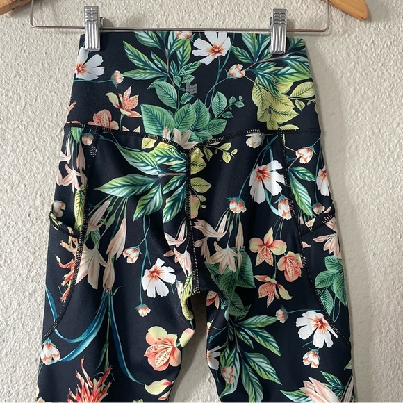 ODODOS High Waisted Floral Printed Leggings Women’s XS Tropical Cropped Workout - Picture 9 of 12